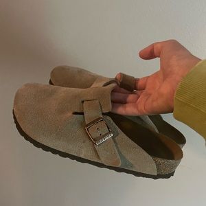 Suede Birkenstock Bostons
